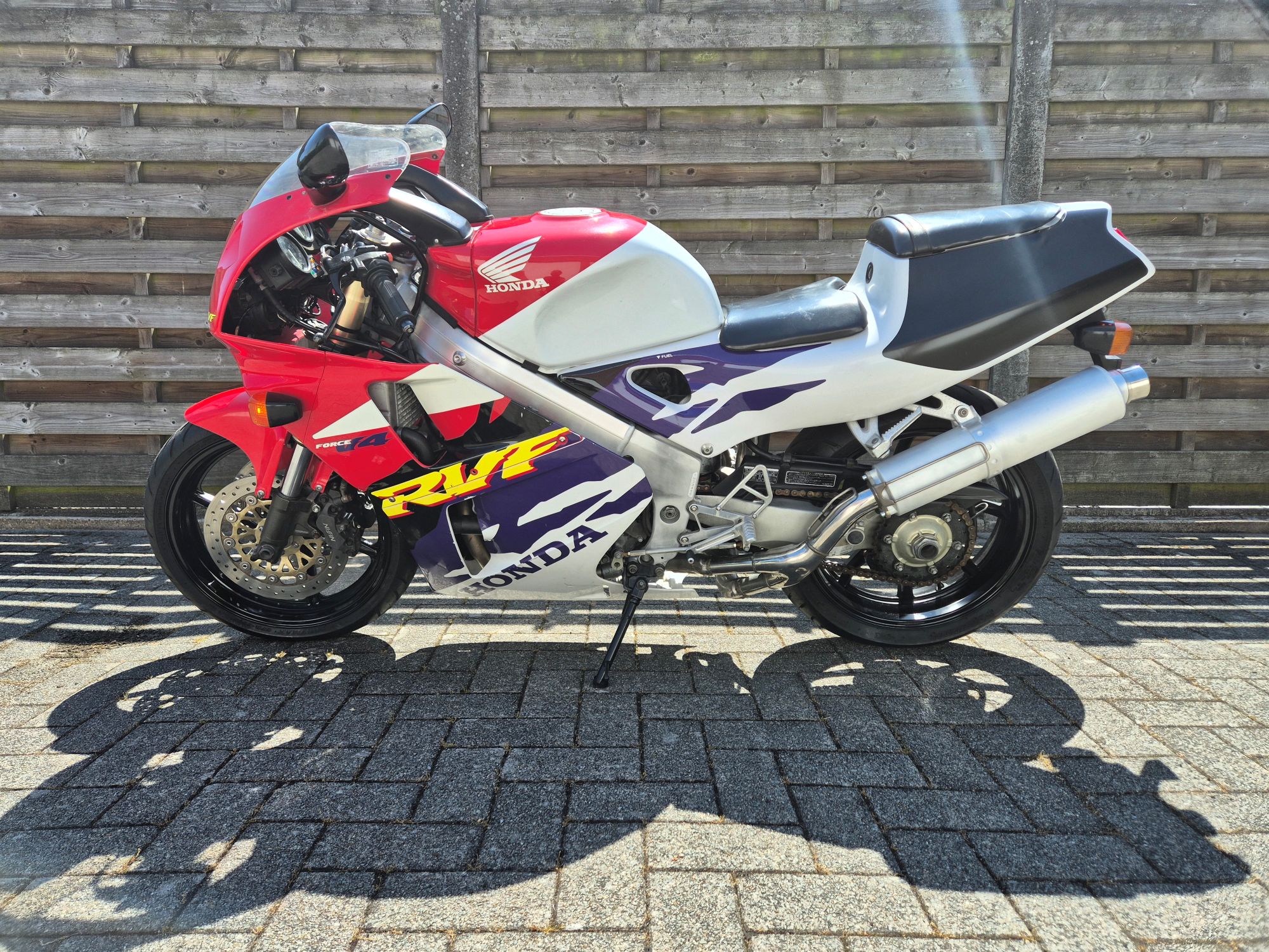 Honda RVF400R NC35 – 18,101 km / Mechanically Perfect /Y2000